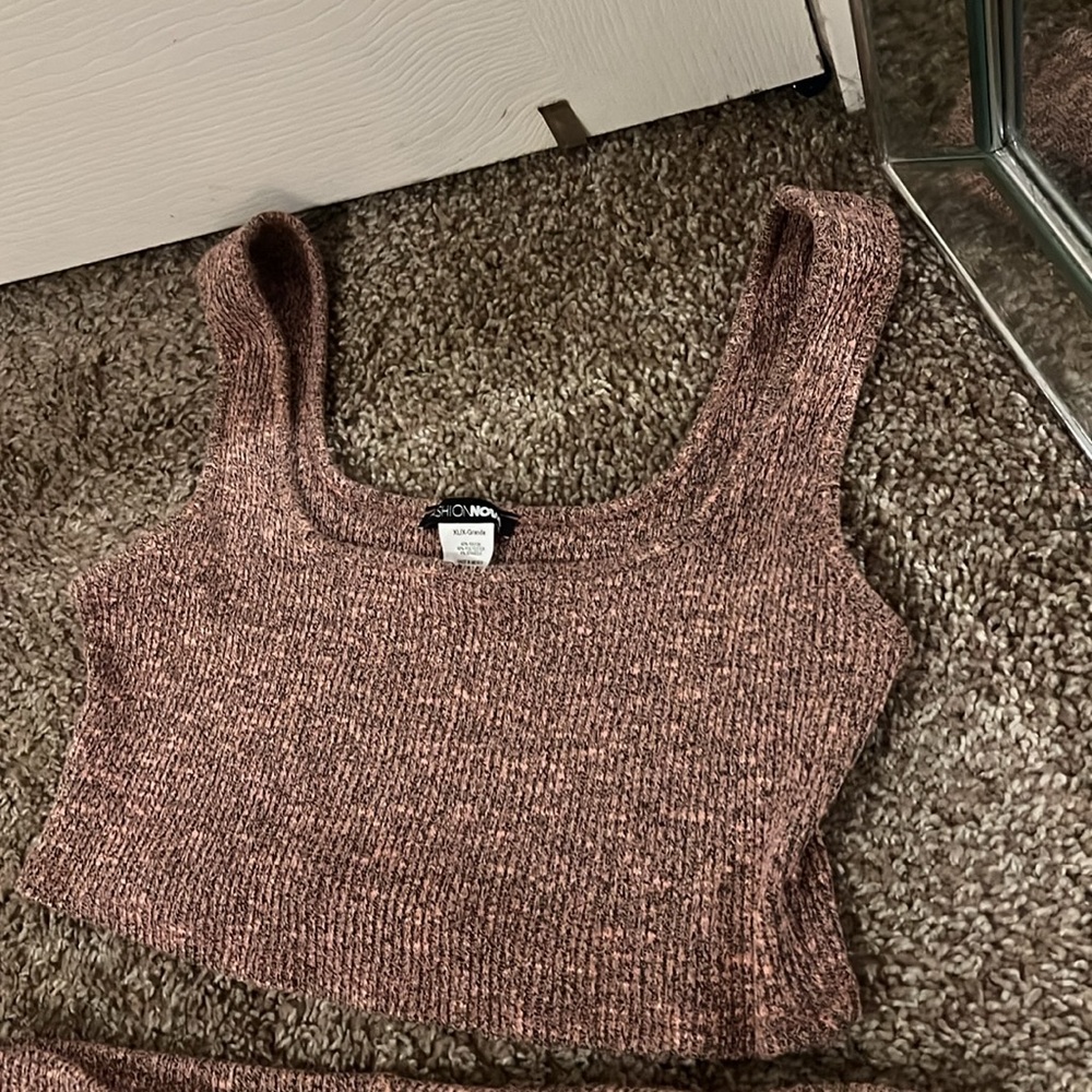 Two Piece Set - Picture 4 of 4